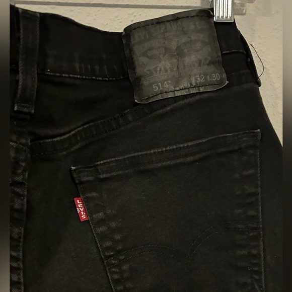 Levi's 514 Black Straight Jeans with Classic Fit Size 32 - Picture 2 of 6
